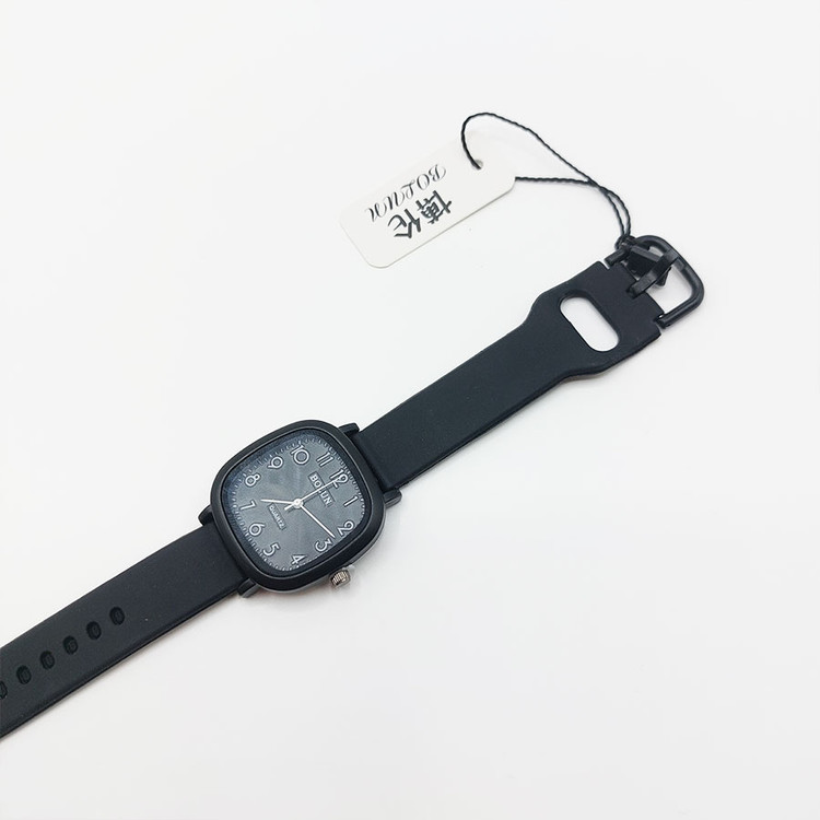 ساعت مچی عقربه ای زنانه مدل BOLUN کد 02