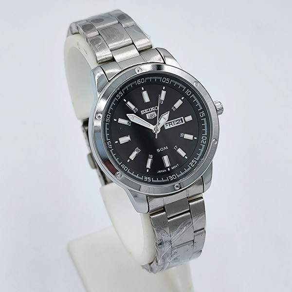 ساعت مردانه سیکو استیل با صفحه مشکی (نمایش روز و تاریخ)